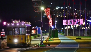 İzmir yeni yıla ışıl ışıl giriyor