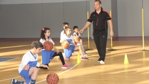 Konak'ın spor okullarına Yoğun ilgi