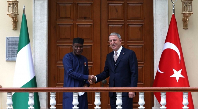 Millî Savunma Bakanı Hulusi Akar, Nijerya Savunma Bakanı Bashir Salihi Magashi ile Bir Araya Geldi