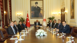 Türkiye Barolar Birliği (TBB) Başkanı Av. R. Erinç Sağkan, Adalet Bakanı Abdulhamit Gül'ü ziyaret etti