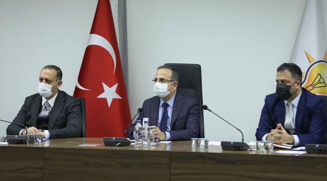 AK Parti İzmir İl Başkanı Kerem Ali Sürekli;"-cek, -cak'tan öteye geçemediler…"