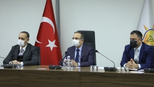 AK Parti İzmir İl Başkanı Kerem Ali Sürekli;"-cek, -cak'tan öteye geçemediler…"
