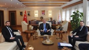 AK Partili Girbiyanoğlu: ''Selçuk için üzerimize düşeni yaptık'' ''Efes Alt Kapı otoparkı sözleşmesi imzalanıyor''