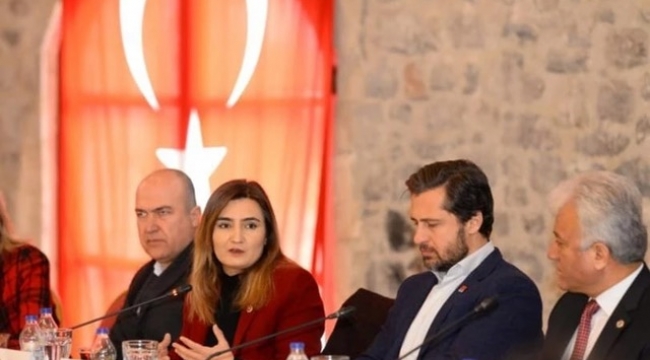 CHP'li Erdan Kılıç: "Depremzedelerin sorunlarına çözüm üretmesi gereken iktidar sorunların asıl kaynağı oldu"
