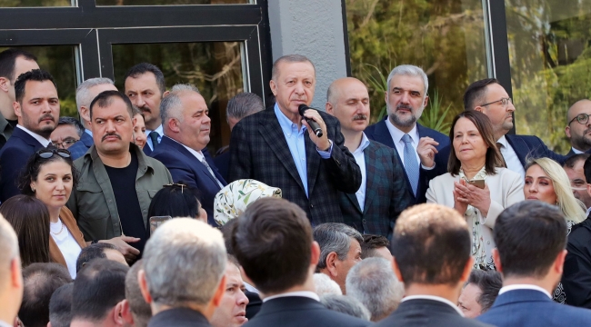 Cumhurbaşkanı Erdoğan, Cuma namazını Çatalca Ulu Camii'de kıldı