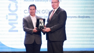 "Yılın Mücadeleci Başkanı "Bodrum Belediye Başkanı Ahmet Aras