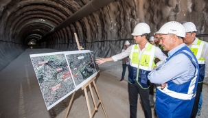 Başkan Soyer Buca Onat Tüneli'ndeki çalışmaları inceledi 