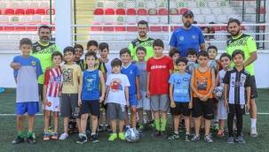 Futbolun genç yetenekleri Buca'da keşfediliyor 