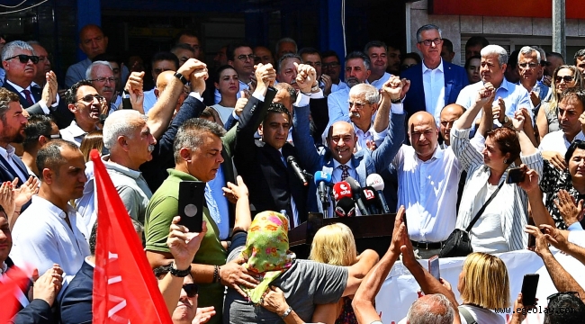 Yargı kararı olmaksızın görevinden uzaklaştırılan Kayalar için CHP'den basın açıklaması Başkan Soyer: "Alnımız açık başımız dik" 