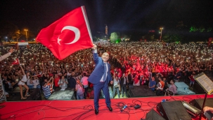İzmir 100'üncü yıla damgasını vuracak Tarihin en görkemli 9 Eylül törenleri olacak 