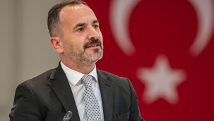 AK Parti İzmir'den CHP'li Yücel'in okul iddialarına cevap ''Merkezi sistem ve başarı sıralamasının ne anlama geldiğini biliyor mu?'' 