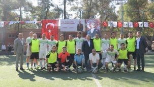 Bornova Belediyesi'nde birimler arası futbol heyecanı 