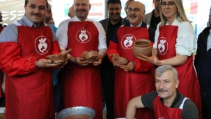 Menemen Belediyesi Uluslararası 1. Çömlek Festivali Renkli Başladı 