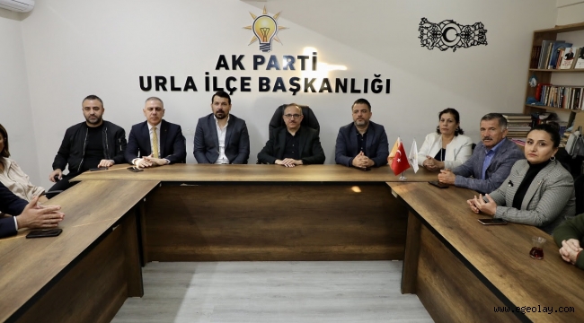 AK Parti İzmir İl Başkanı Kerem Ali Sürekli; "İşlerine gelmeyince katli vacip; engellemek mübah!"