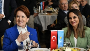 Meral Akşener Öğretmenlerle Bir Araya Geldi