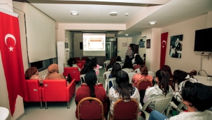 Bayraklı'da öğrencilere sağlıklı yaşam semineri 