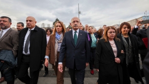 Kemal Kılıçdaroğlu ve CHP'li vekiller Adalet Bakanlığı'na yürüdü 