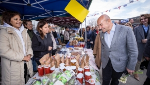 Başkan Soyer 5. Karaburun Nergis Festivali'nde konuştu: "Baharın da siyasetin de yalancısına inanmayın" 