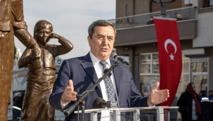 Konak'ta bir asırlık acıya duygusal anma 