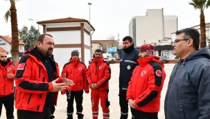 Çiğli Belediyesi'nden Depremzedelere Yardım Eli 