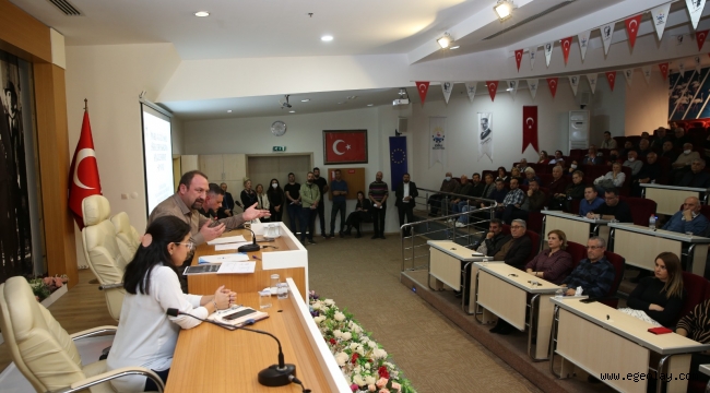 Çiğli'de Yapı Stoku Envanteri Çalışmaları Sürüyor: Başvuran Vatandaşlar Bilgilendirildi 