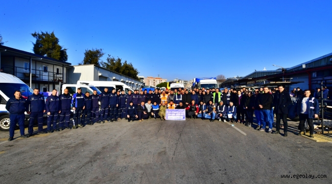 İzmir Büyükşehir Belediyesi'nden afet bölgesine personel desteği 71 kişilik ilk ekip yola çıktı 