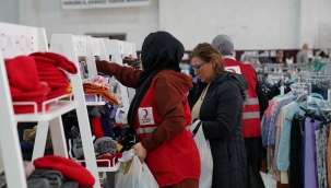 Kızılay, Afet Bölgesinden Tahliye Edilen Afetzedelerin İhtiyaçlarını Karşılıyor 