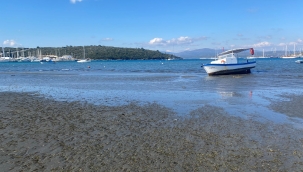 Seferihisar Belediyesi'nden Sığacık'taki deniz çekilmesi ile ilgili açıklama 