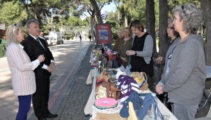 Bornova'da üretici kadınlara destek 