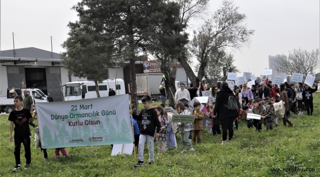 Bornova'ya, miniklerin elinden yeni fidanlar 