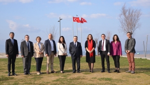EMD İzmir Şubesi'nde "Birlikte Güçlüyüz" ekibi adaylığını açıkladı 