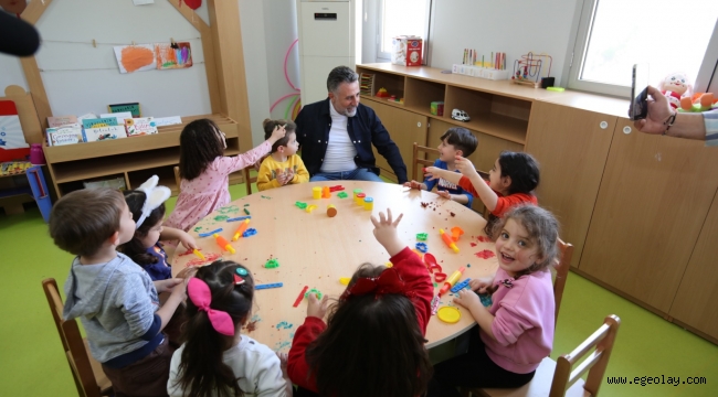 Başkan Sandal'dan anaokullarına ziyaret 23 Nisan'ı çocuklarla karşıladı 
