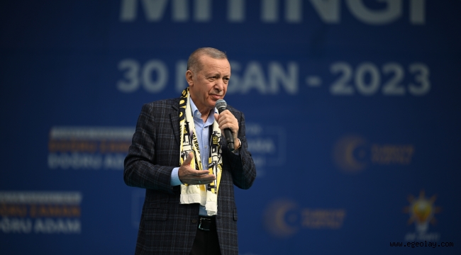 Cumhurbaşkanı Erdoğan: Biz Türkiye Yüzyılını haCumhurbaşkanı Erdoğan: Biz Türkiye Yüzyılını hayal ediyoruz, onlar eski Türkiye'yiyal ediyoruz, onlar eski Türkiye'yi