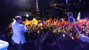 AK Partili Kaya: İzmir, kibir abidelerinin balonunu söndürecek