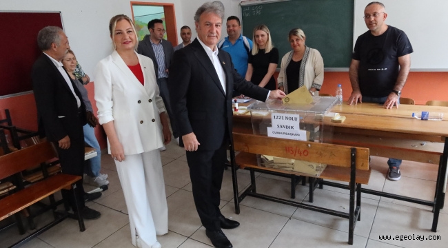 Bornova Belediye Başkanı Dr. Mustafa İduğ oy kullandı