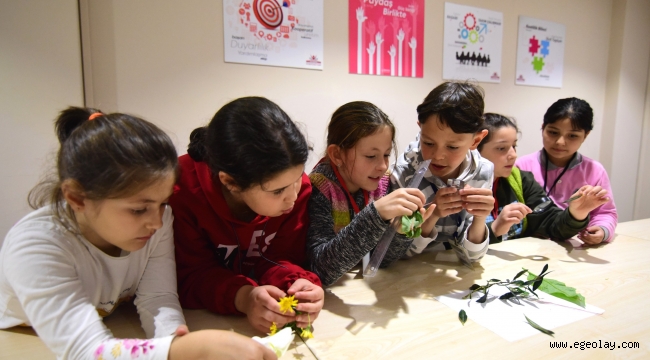 Bornovalı çocuklar eğlenerek öğrendi