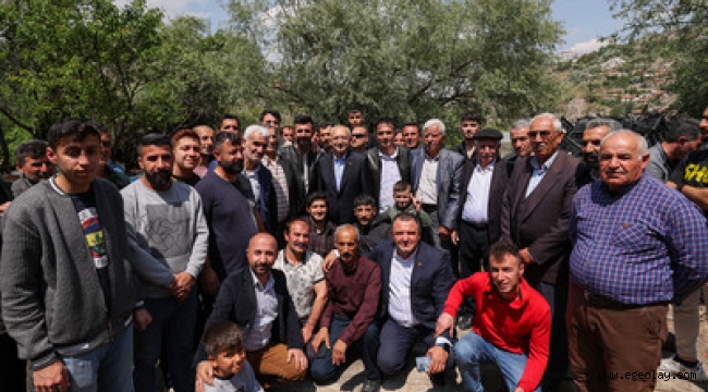 CHP Genel Başkanı ve Cumhurbaşkanı Adayı Kemal Kılıçdaroğlu, Geri Dönüşüm İşçileriyle Bir Araya Geldi 