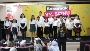 BASAMAK kursiyerleri yıl sonu gösterileriyle sahnede 