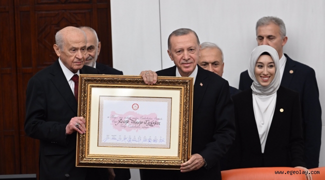 Türkiye Yüzyılı'nın ilk günü: Erdoğan TBMM'de yemin etti