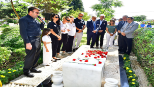 Vefatının 19. yılında mezarı başında anıldı Ahmet Piriştina unutulmadı