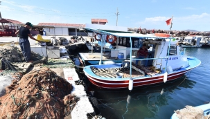 Av sezonu öncesi İzmirli balıkçılara büyük destek 