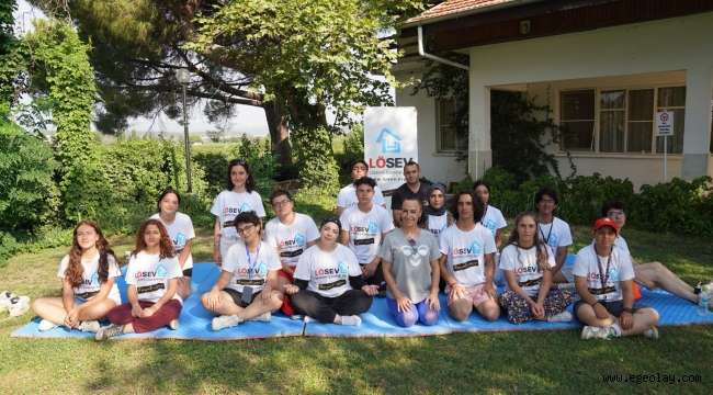 Lösev kampı eğitimlerle renkleniyor