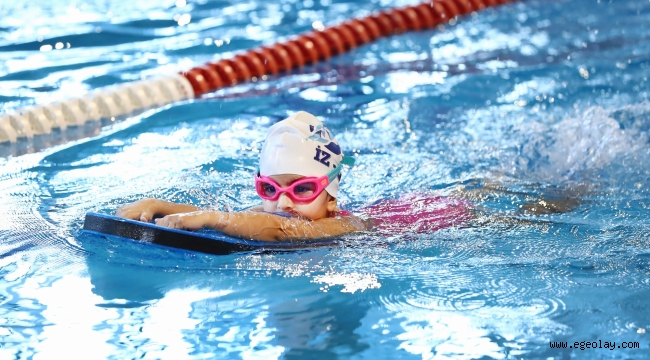 Aliağa Spor ve Yaşam Merkezi'nde Yüzme Kursları Başlıyor 