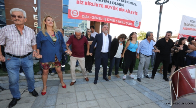 Bayraklı'da ek protokol kutlaması!