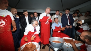 Dünya Menemen'de Buluştu