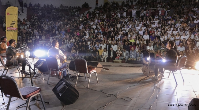 Uluslararası Homeros Festivali dolu dizgin devam ediyor