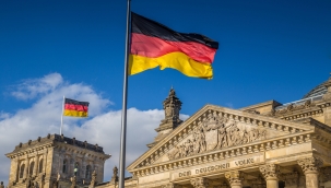 Yeni yasa Almanya'ya gitme hayali kuranları sevindirdi 