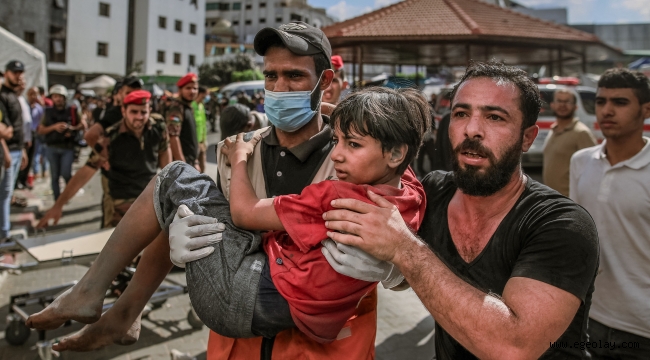 Dünya Doktorları İsrail'in Gazze'deki Hastane Saldırılarını Kınıyor