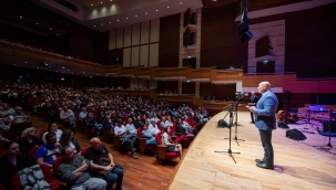 Soyer: "İzmir Akdeniz Sinemaları Buluşması'nda barış ve demokrasi tohumları bir kez daha yeşerdi" 