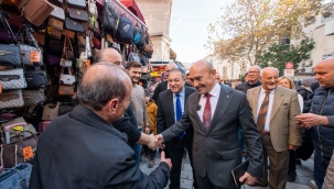 Başkan Soyer yeni yüzyılına hazırlanan tarihi çarşıdaki çalışmaları inceledi 